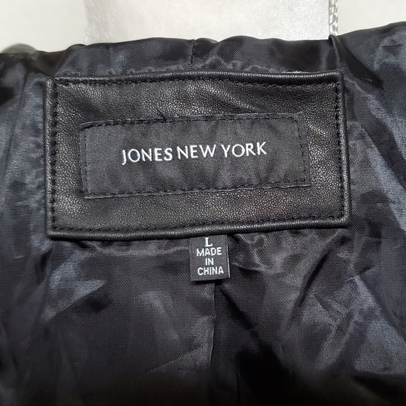JONES New York Black Crinkled Leather Notched Collar Button Up Moto Jacket Large - Picture 12 of 16